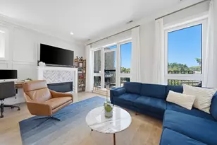1145 W Addison St, Chicago, IL 60613 - Photo 9