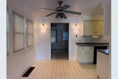 612 Ellis Avenue, Rockford, IL 61103 - Photo 15