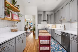 3038 W Diversey Ave, Chicago, IL 60647 - Photo 13