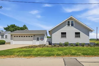 301 N Yates Street, Alpha, IL 61413 - Photo 1