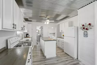 301 N Yates Street, Alpha, IL 61413 - Photo 7