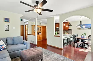 32492 N Rushmore Ave, Lakemoor, IL 60051 - Photo 7