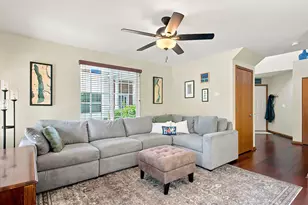 32492 N Rushmore Ave, Lakemoor, IL 60051 - Photo 5