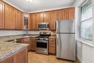 1065 W North Shore Ave, Chicago, IL 60626 - Photo 11