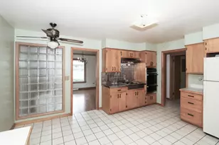 101 N Eastern Ave, Bartlett, IL 60103 - Photo 7