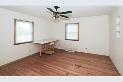 101 N Eastern Avenue, Bartlett, IL 60103 - Photo 11