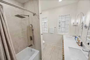 8328 S Essex Ave, Chicago, IL 60617 - Photo 9