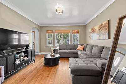 8328 S Essex Avenue, Chicago, IL 60617 - Photo 3