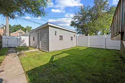 8328 S Essex Avenue, Chicago, IL 60617 - Photo 21
