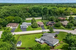 7585 Derby Close, Caledonia, IL 61011 - Photo 55