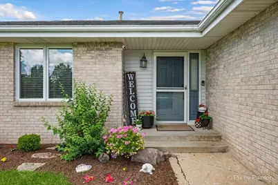 7585 Derby Close, Caledonia, IL 61011 - Photo 5