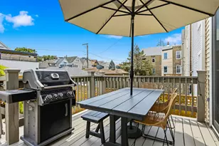 2905 N Dawson Ave, Chicago, IL 60618 - Photo 11