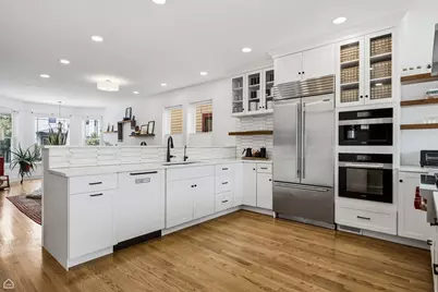 2905 N Dawson Avenue, Chicago, IL 60618 - Photo 7