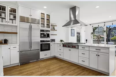 2905 N Dawson Avenue, Chicago, IL 60618 - Photo 5