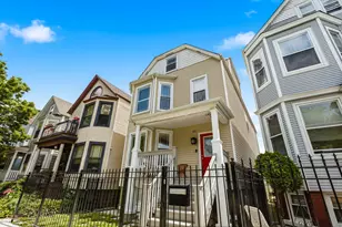2905 N Dawson Ave, Chicago, IL 60618 - Photo 3