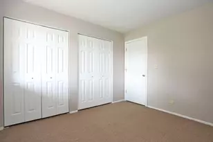1 Trails Dr, Schaumburg, IL 60194 - Photo 11