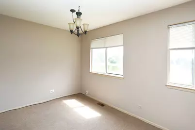 1 Trails Drive #ZI, Schaumburg, IL 60194 - Photo 5