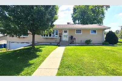 1218 Elm Place, Dixon, IL 61021 - Photo 1