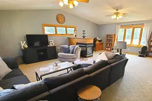 1218 Elm Pl, Dixon, IL 61021 - Photo 9