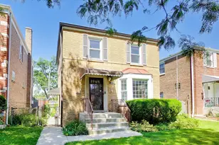 6028 N Whipple St, Chicago, IL 60659 - Photo 1