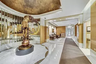 111 E Chestnut St, Chicago, IL 60611 - Photo 3
