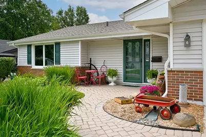 21W715 Glen Valley Drive, Glen Ellyn, IL 60137 - Photo 5