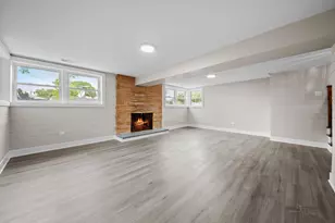 2913 W Sibley St, Park Ridge, IL 60068 - Photo 19