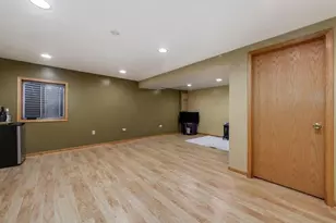 7420 Maple Dr, Justice, IL 60458 - Photo 21