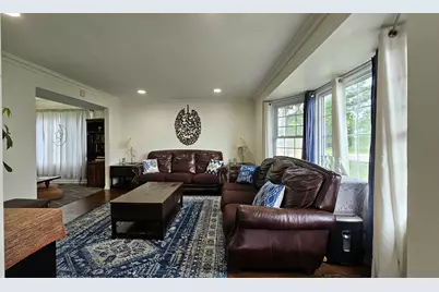 668 Forest Way, Bolingbrook, IL 60440 - Photo 3