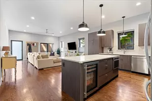 1410 W Huron St, Chicago, IL 60642 - Photo 13