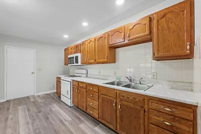 3316 Kimberly Drive, Champaign, IL 61821 - Photo 9