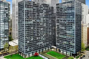 900 N Lake Shore Dr, Chicago, IL 60611 - Photo 1
