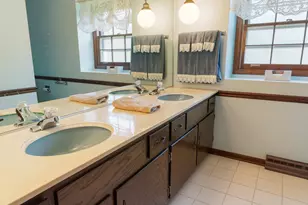 1131 Laureli Cir, Naperville, IL 60540 - Photo 21
