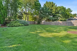 1131 Laureli Cir, Naperville, IL 60540 - Photo 31