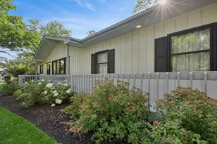 2824 Red Barn Rd, Crystal Lake, IL 60012 - Photo 3