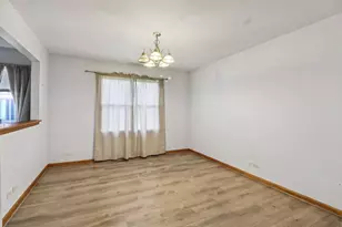 626 Pleasure Dr, Mundelein, IL 60060 - Photo 5