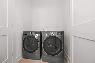 708 E 41 Street, Chicago, IL 60653 - Photo 33