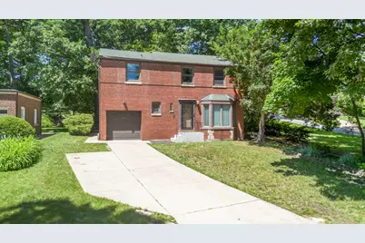 10742 S Longwood Drive, Chicago, IL 60643 - Photo 1