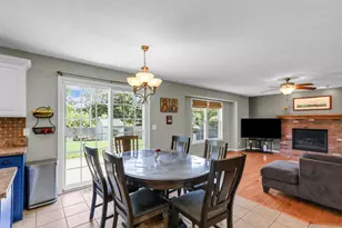 210 Goldenrod Dr, Savoy, IL 61874 - Photo 5