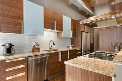 154 W Hubbard Street #203, Chicago, IL 60654 - Photo 11