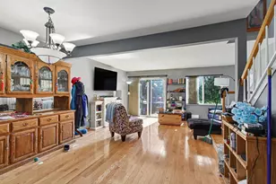 1724 Court St, McHenry, IL 60051 - Photo 7
