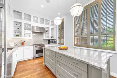 2614 N Hermitage Avenue, Chicago, IL 60614 - Photo 13