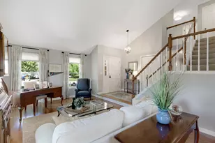 809 Willow Hills Ln, Prospect Heights, IL 60070 - Photo 3
