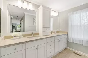 809 Willow Hills Ln, Prospect Heights, IL 60070 - Photo 17