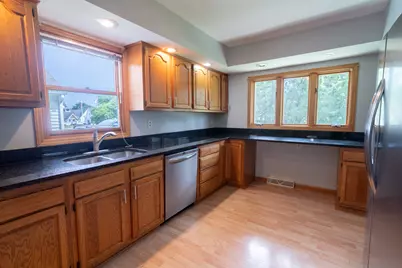 28916 W Main Street, Cary, IL 60013 - Photo 7