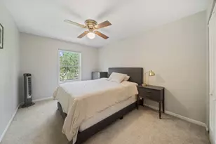 902 Chatham Dr, Carol Stream, IL 60188 - Photo 21