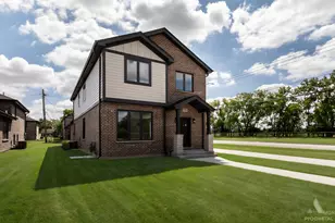 7957 W 73 Pl, Bridgeview, IL 60455 - Photo 1
