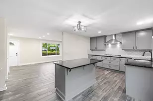 1055 Samson Dr, University Park, IL 60484 - Photo 9
