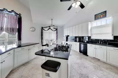 8303 Appaloosa Lane, Spring Grove, IL 60081 - Photo 9