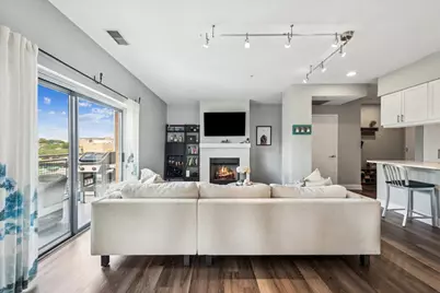 1572 Maple Avenue #506, Evanston, IL 60201 - Photo 5